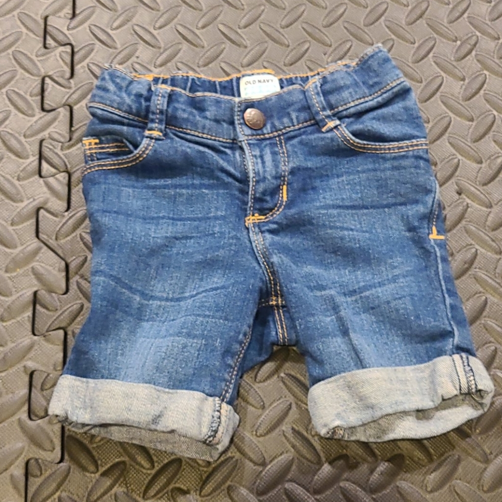 2t Old Navy shorts